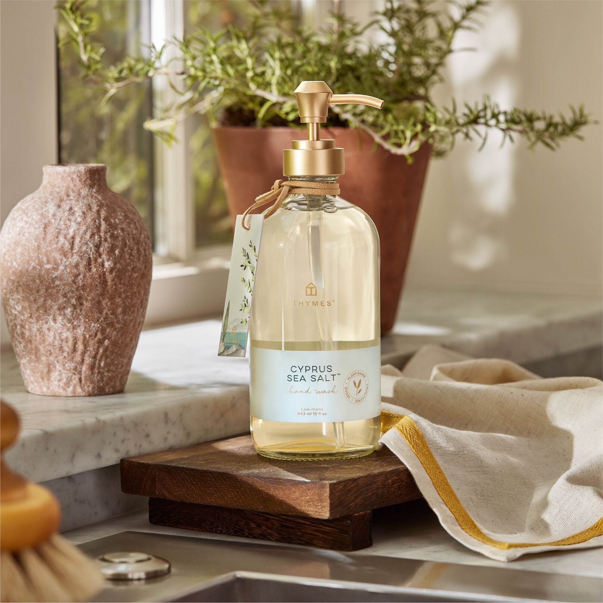 3-thymes-cyprus-sea-salt-large-hand-wash.jpg