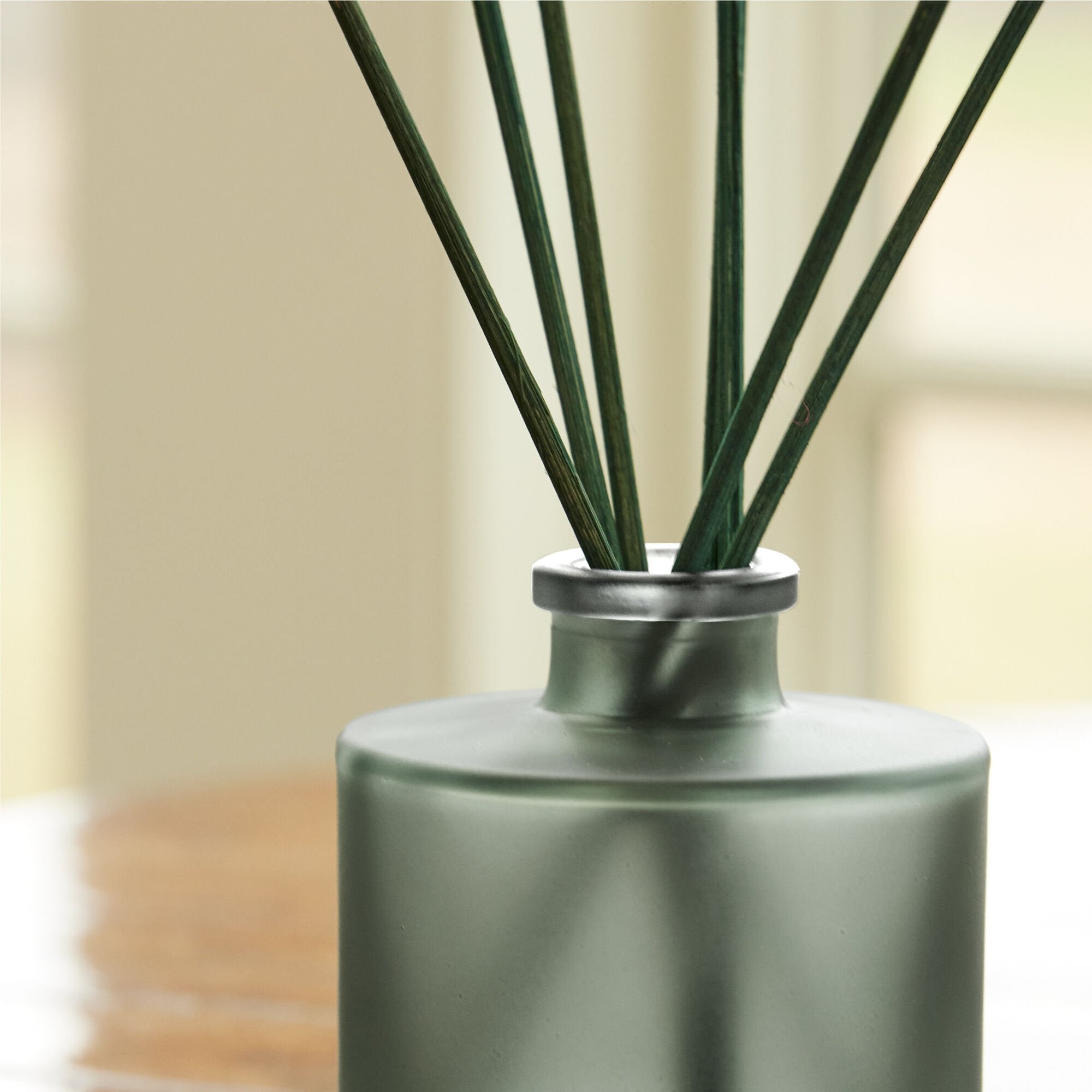 hfr-petite-reed-diffuser-2.jpg
