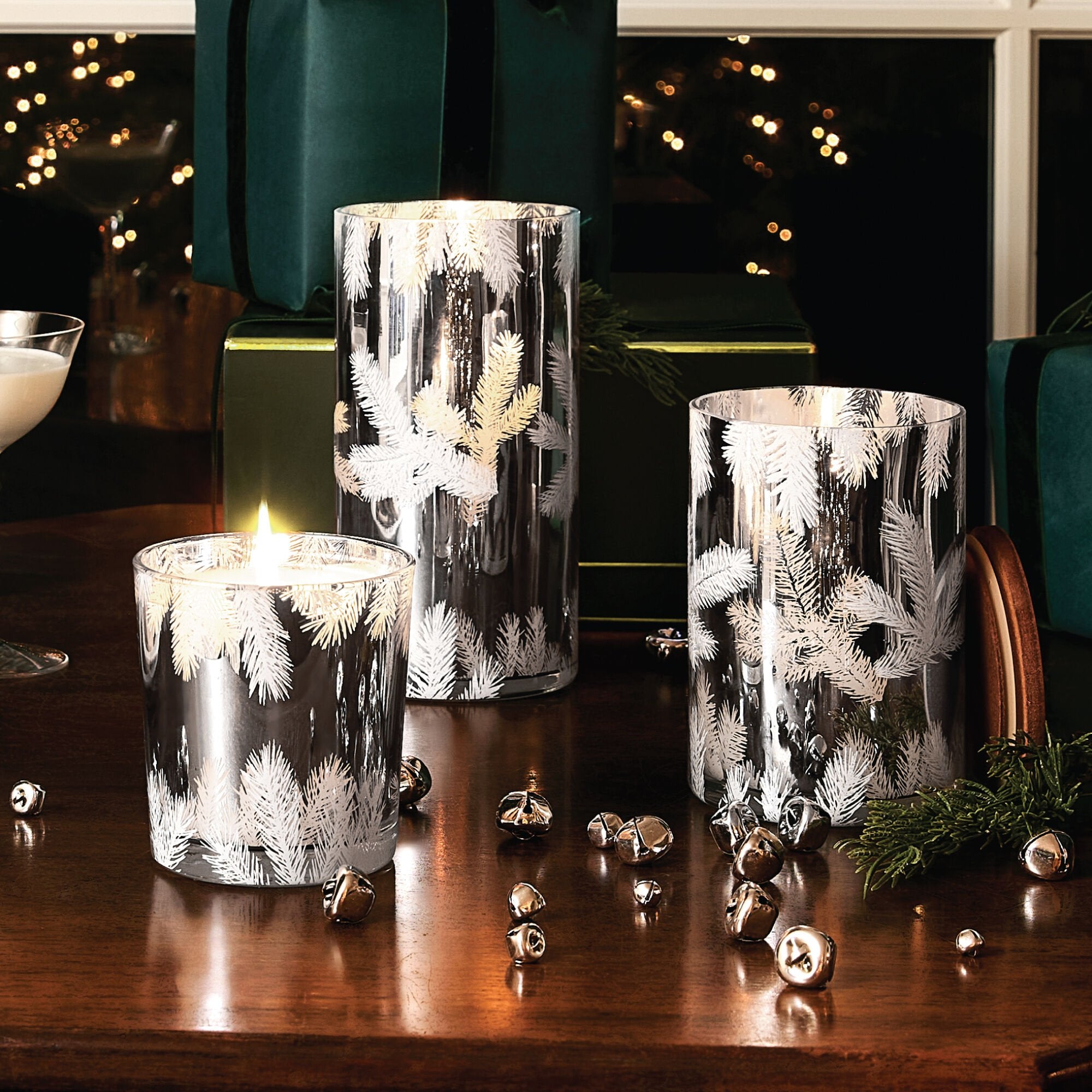 thymes-holiday-2024-statement-13-web-alt-2.jpg